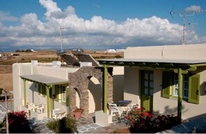 Exterior - Asante Paros (Paros)