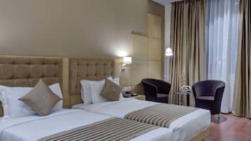 Desk, rollaway beds