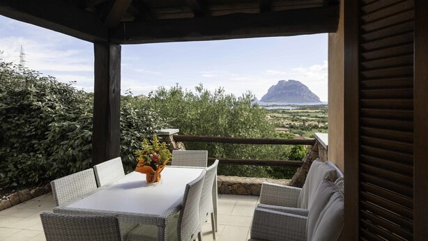 Porch - ARIA DI VACANZA - BARBAGIA COD.23 (Loiri Porto San Paolo)