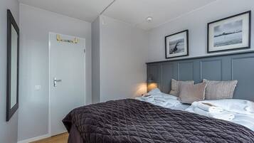 Leilighet, 1 soverom, hageutsikt | 1 soverom, lydisolert, strykejern/-brett og wi-fi (inkludert)