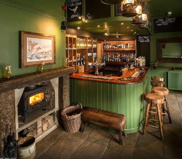 Bar (on property) - The GameBird Beverley (Beverley)