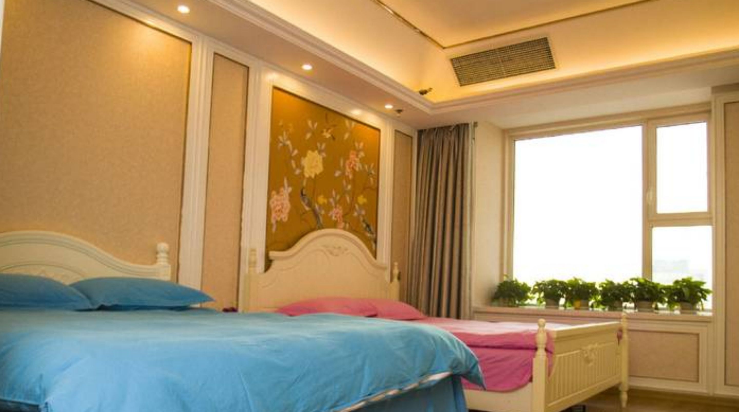 superior quadruple room | desk, blackout curtains, free wifi