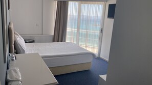 Standard Room, Sea View | In-room safe, desk, iron/ironing board, bed sheets - Pasifik Otel (Cesme)