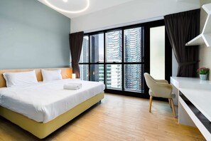 Elite Studio | 2 bedrooms, laptop workspace, iron/ironing board, bed sheets