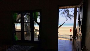 Beachfront Bungalow   | View from room - Longbeach Bungalows (Ranong)
