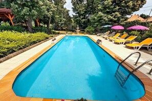 Seasonal outdoor pool