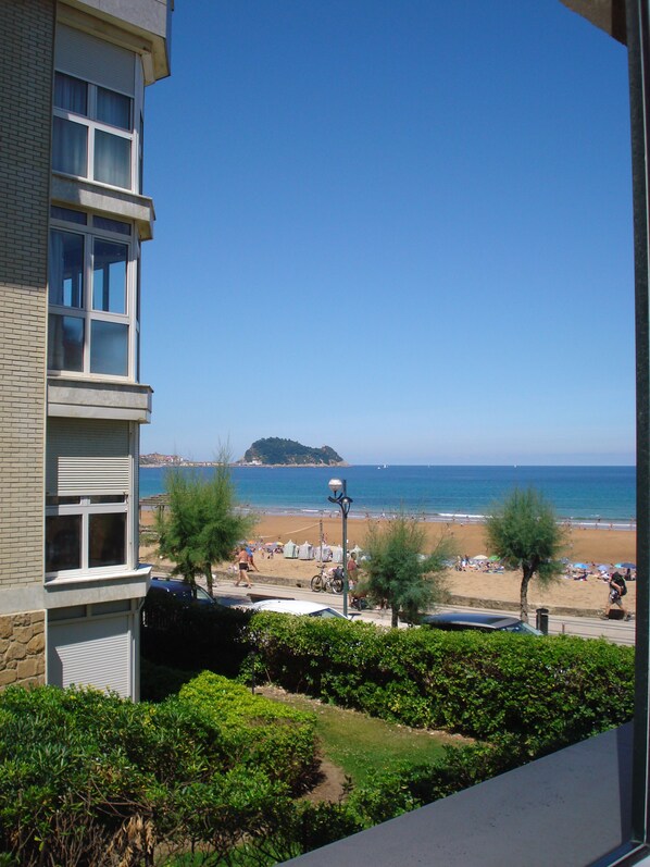 Habitación con 2 camas individuales, terraza, vistas parciales al mar (H3) | Vistas desde la habitación