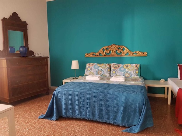 Triple Room, Shared Bathroom, Hill View | Free WiFi