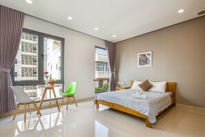 Coffres-forts dans les chambres, bureau, Wi-Fi gratuit, draps fournis