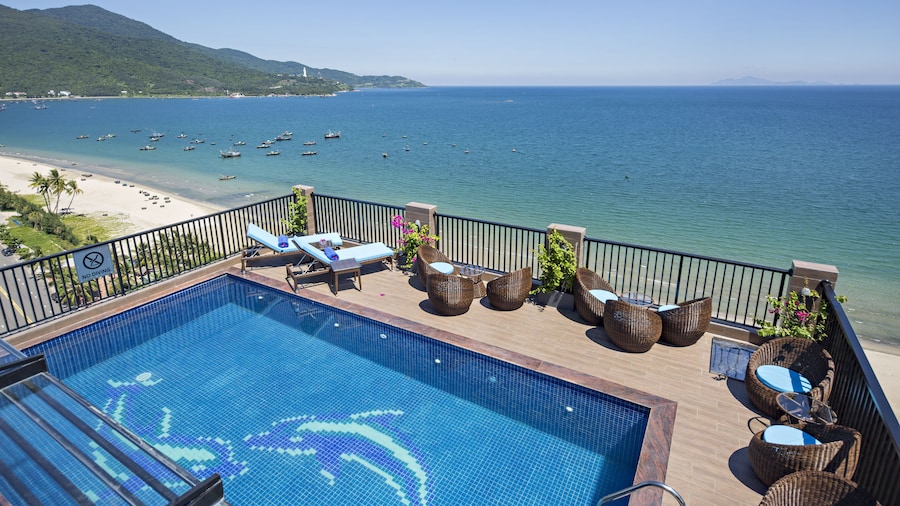 Seashore Hotel & Apartment