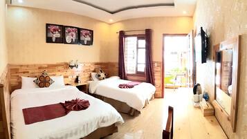 Family Twin Room | 1 bedroom, desk, laptop workspace, blackout curtains