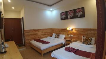 1 bedroom, desk, laptop workspace, blackout curtains