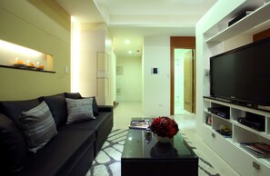 In-room safe, desk, blackout curtains, free WiFi
