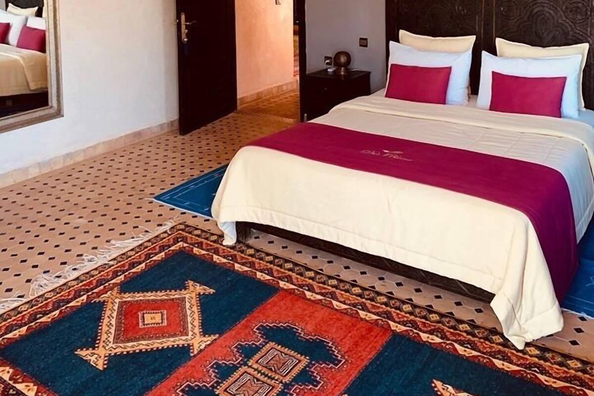 Panoramic Suite | Desk, laptop workspace, iron/ironing board, free cribs/infant beds