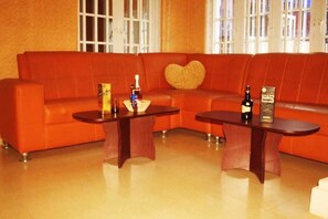 Bar lounge