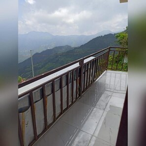 View from property - Silver Dew Resorts (Dehradun)