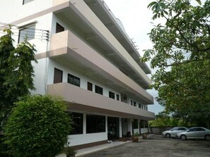Exterior - Sunshine Mansion (Kabin Buri)
