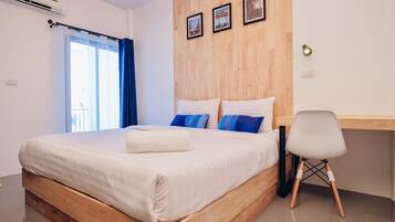 Standard Double Room | Desk, blackout drapes, free WiFi
