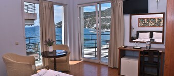 Grand Hotel Loutraki