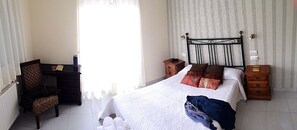 In-room safe, desk, soundproofing, free WiFi