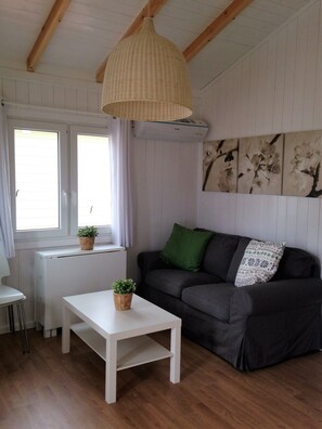 Bungalow, 2 Bedrooms | Living area | Flat-screen TV