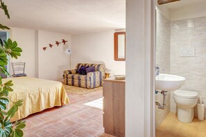Hair dryer, towels - SacroFanum, panoramic Villa  (Scrofiano)