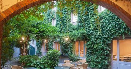 Hotel Jardi Apartments