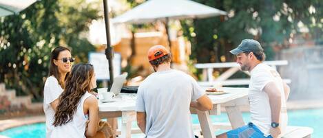 Breakfast, lunch, dinner served; local and international cuisine