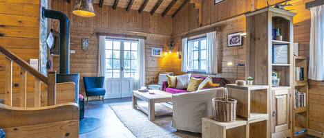 Télévision, cheminée