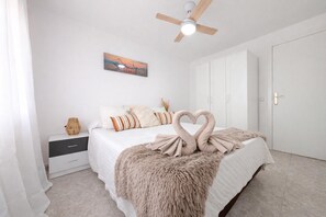 2 chambres, fer et planche à repasser