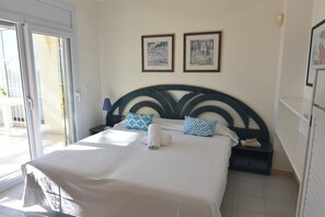 3 bedrooms, iron/ironing board