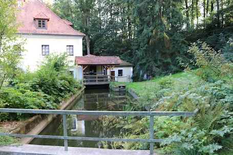 Exterior. Landhotel Kahrmühle