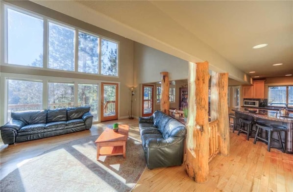 Deluxe House, 4 Bedrooms, Balcony, River View | Living area | Flat-screen TV - Beaver Drive 16539 (Bend)