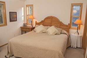 House, 5 Bedrooms, Patio | 5 bedrooms, free WiFi, bed sheets - Lassen Lane 3 (Bend)