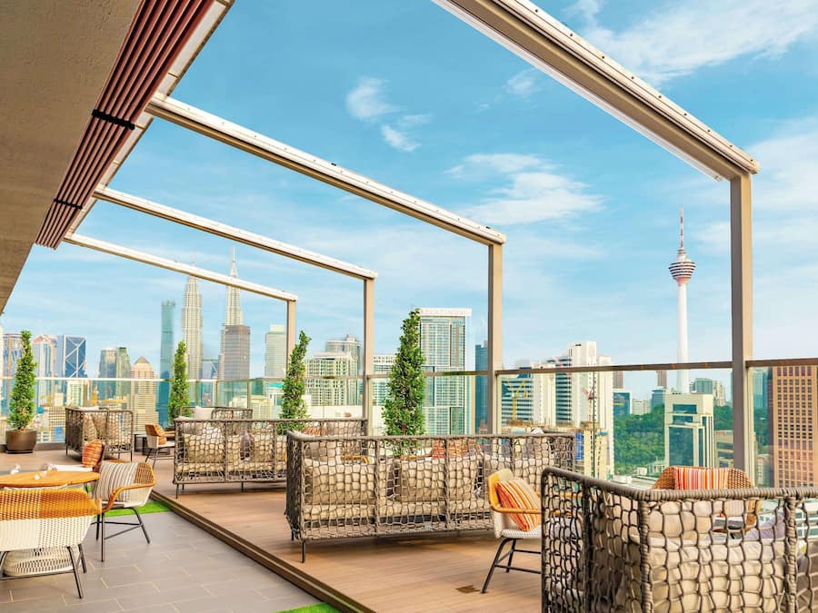 Breakfast, lunch and dinner served