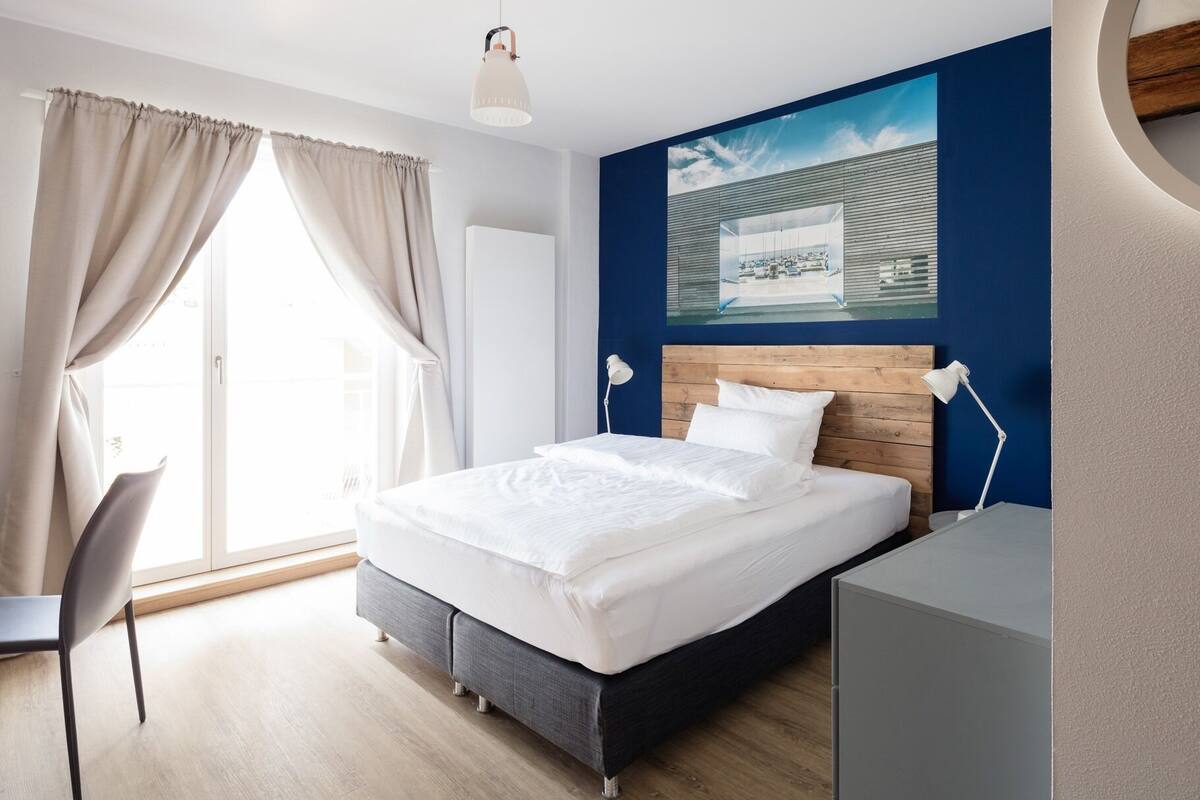 Deluxe Double Room, Accessible, Private Bathroom