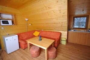 客房 (Apartment 2+2) | 客廳 | 平面電視