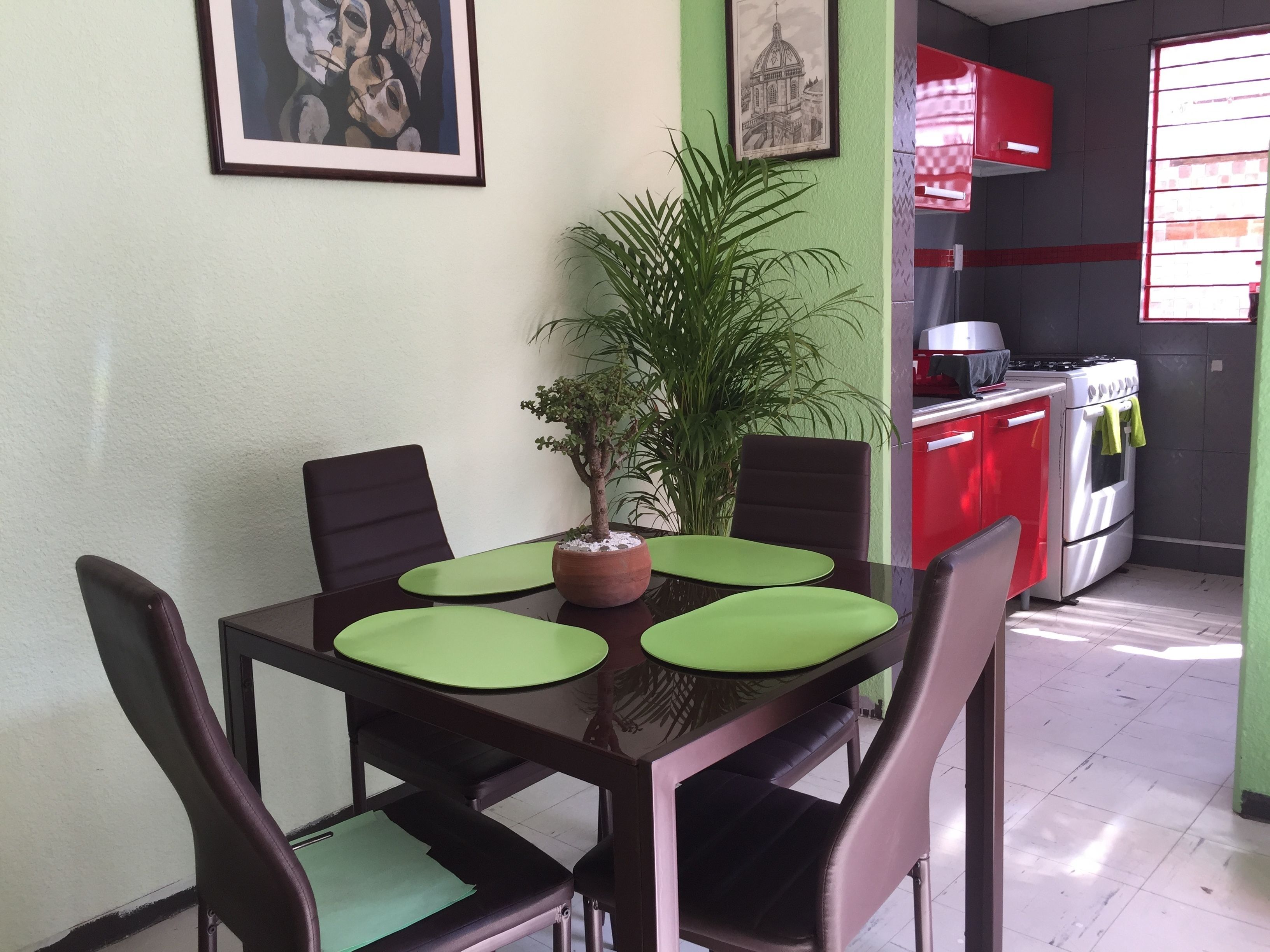 House, Berbilang Katil | Ruang tamu | TV skrin rata 