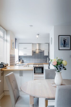 Apartment, 1 Bedroom | In-room dining - Putney Court - 1 Bed Apartment by BaseToGo (London)