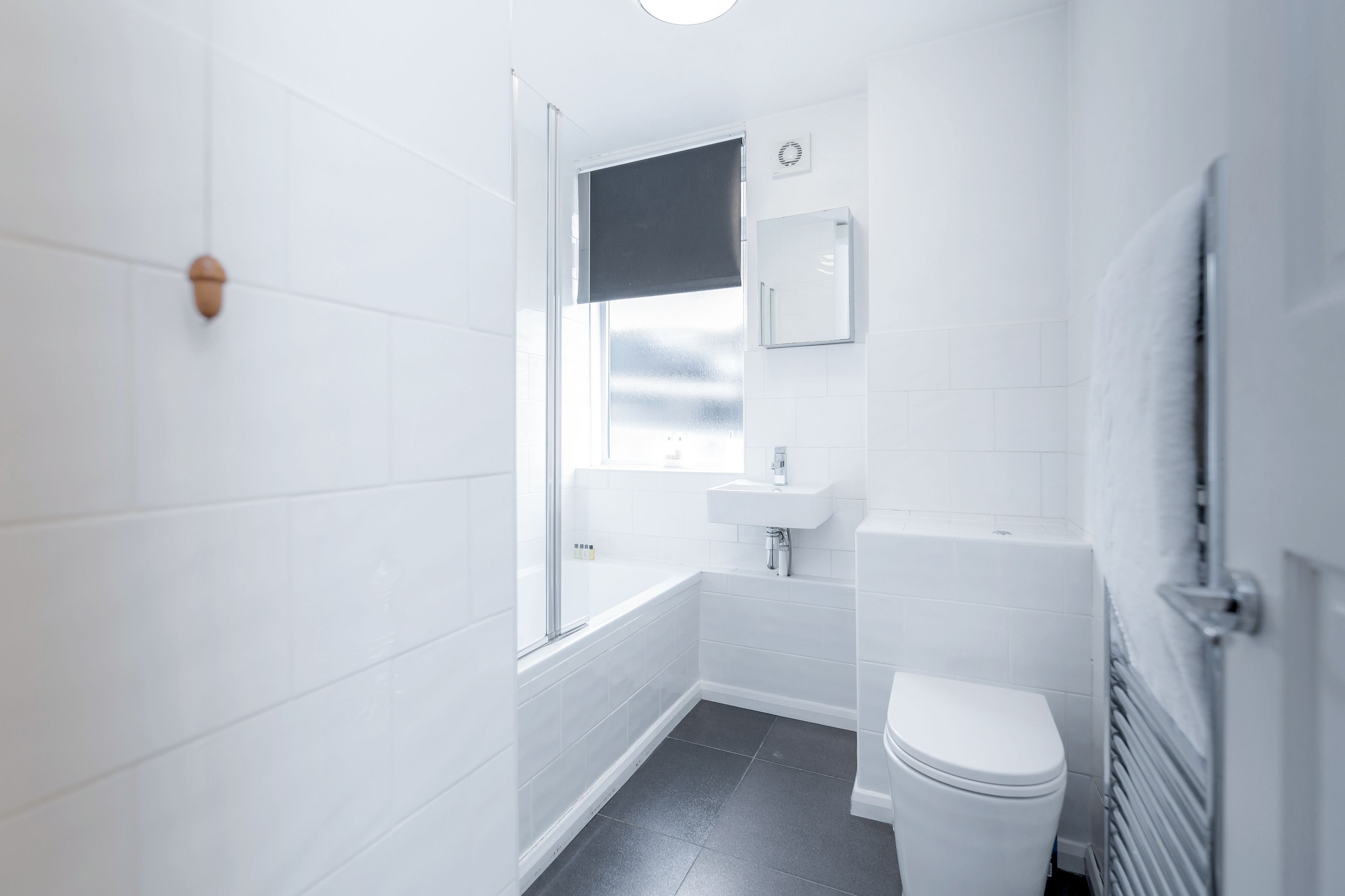 Apartamento, 1 quarto | Banheiro | Chuveiro/banheira combinados, banheira de imersão