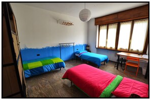 Dreibettzimmer, Gemeinschaftsbad