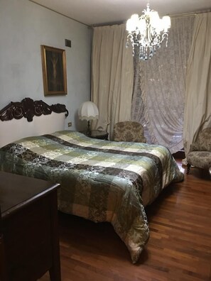 Chambre Double ou avec lits jumeaux, salle de bains commune