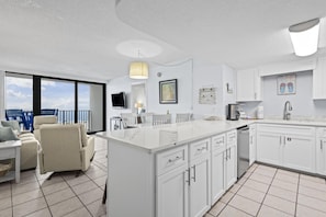 Private kitchen - Island Sunrise 265 2 Bedroom Condo by RedAwning (Gulf Shores)