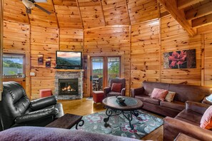 Cabin, 2 Bedrooms | Living area
