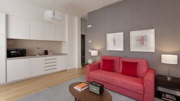 Apartment, 1 Bedroom (2 Adults + 2 Children) | Private kitchenette | Fridge, microwave, oven, stovetop