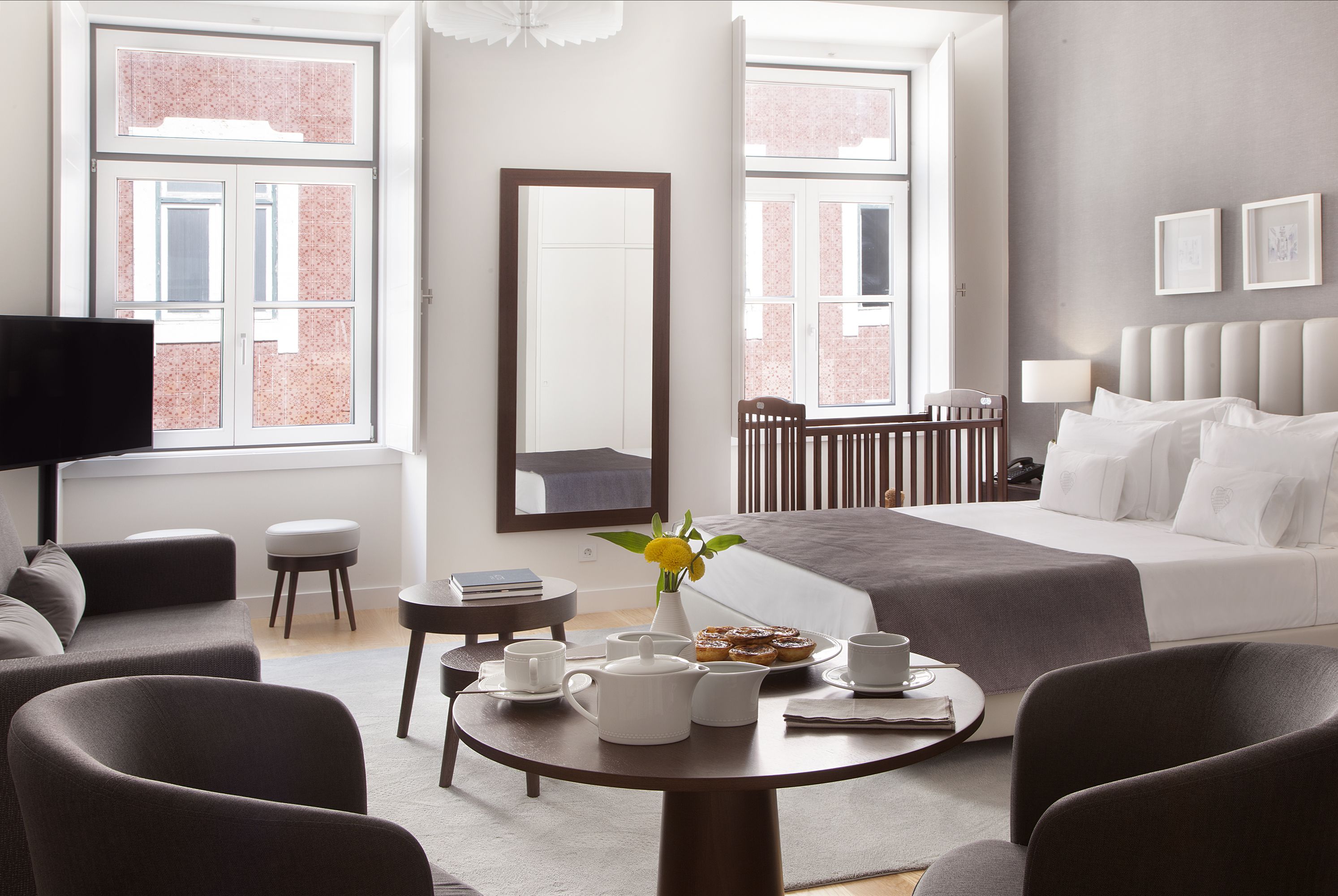 Superior Studio (2 Adults + 2 Children) | In-room safe, soundproofing, iron/ironing board, free WiFi