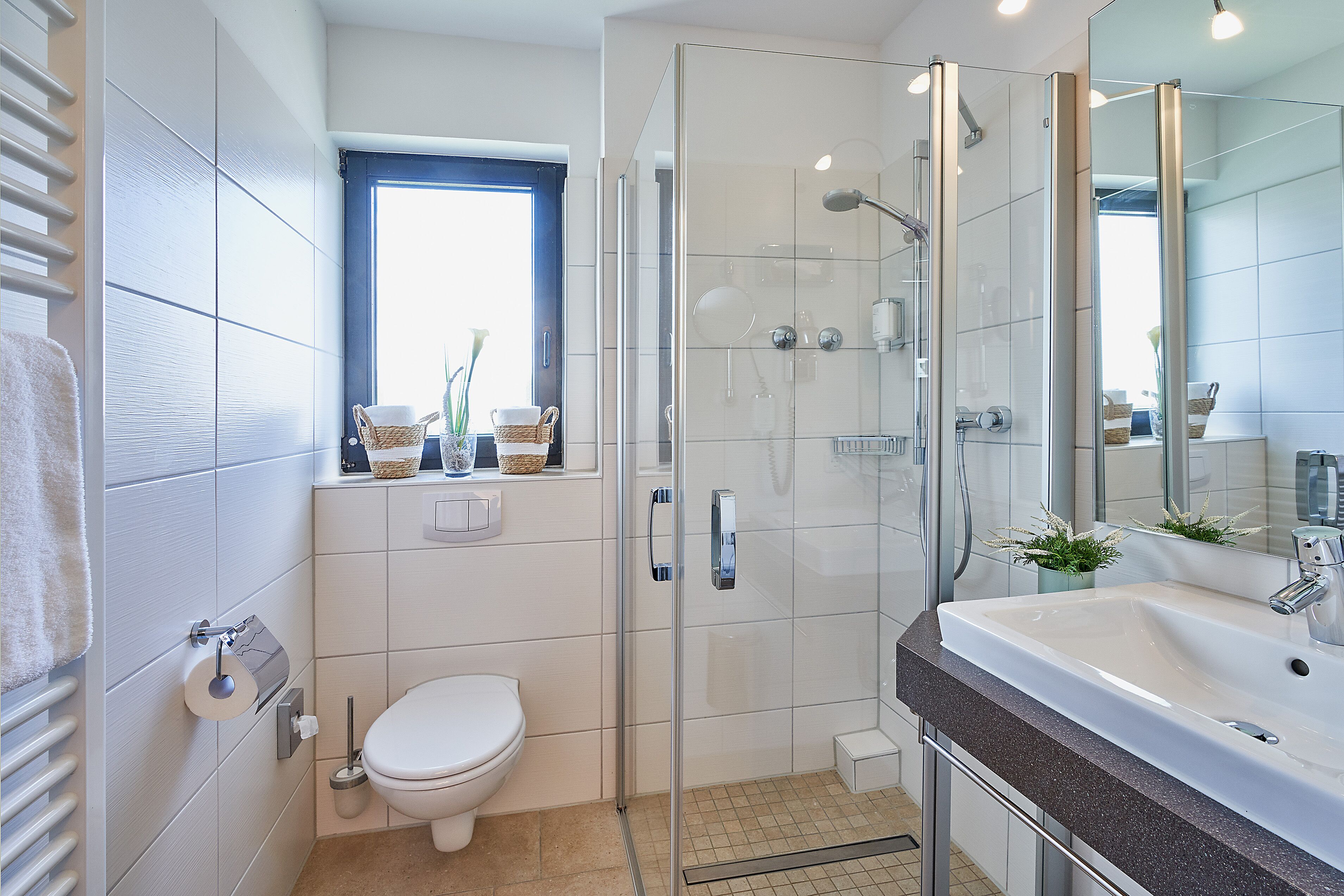 superior double room | bathroom | free toiletries, hair dryer, towels, soap