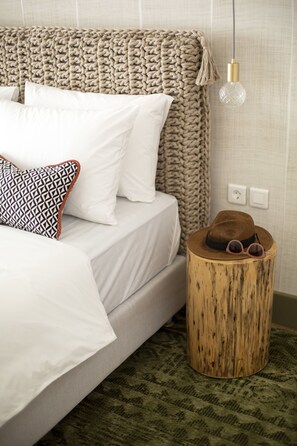 Deluxe Triple Room | Premium bedding, minibar, individually decorated, individually furnished - The Frogs Guesthouse (Athens)