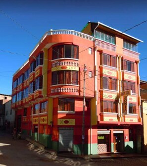 Fachada de la propiedad