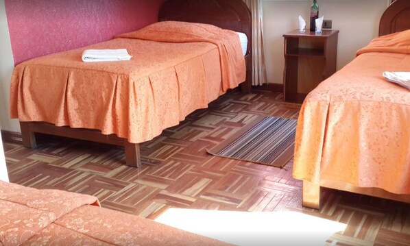 Caja de seguridad en la habitación, escritorio y wifi gratis